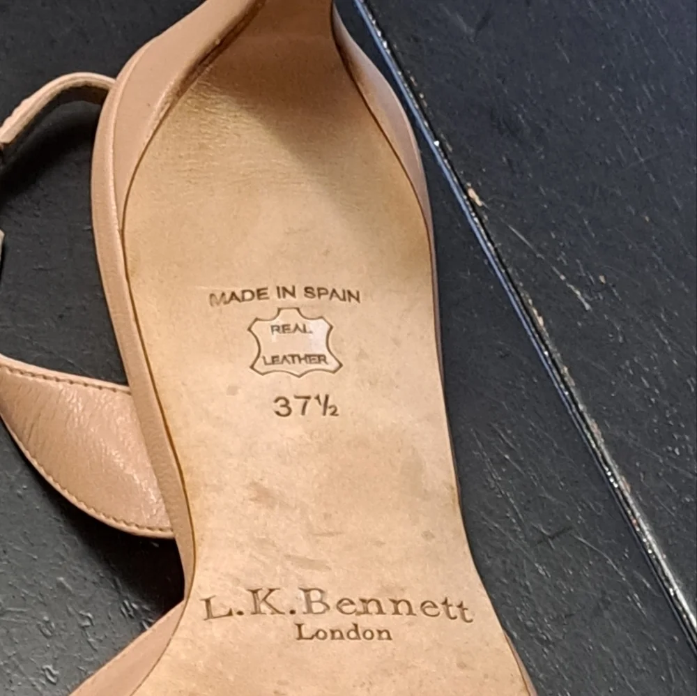 L.K. Bennett London Keira Snakeskin Cap Toe Heels  Size 7 (37.5)